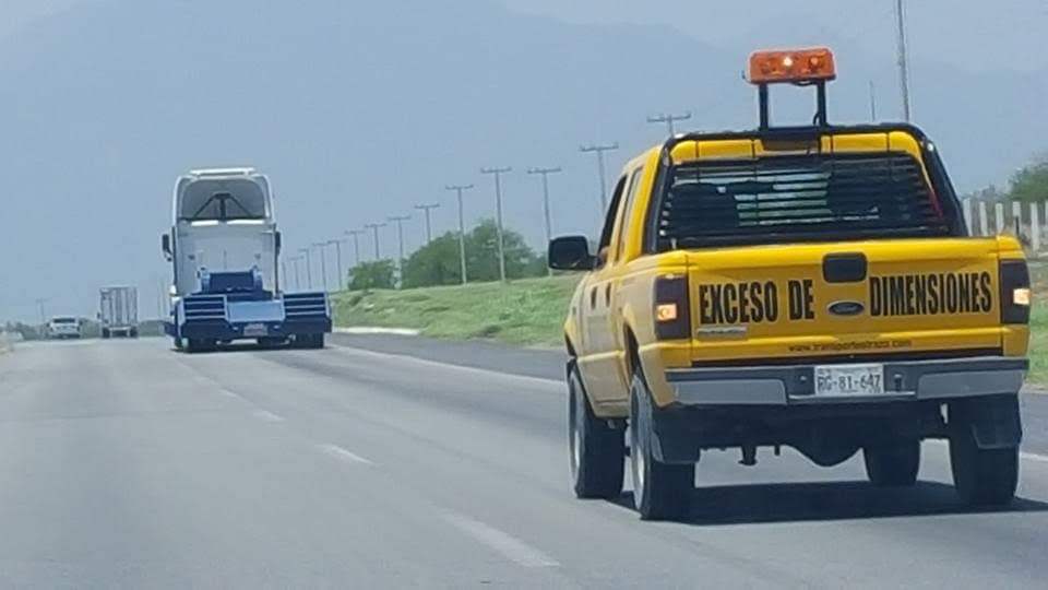 Base de operaciones de TRAZO Altamira durante la noche